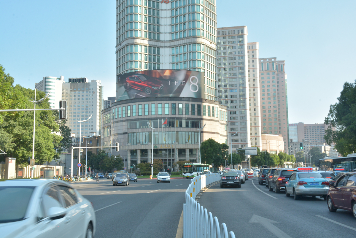 芙蓉中路五华大酒店LED显示屏